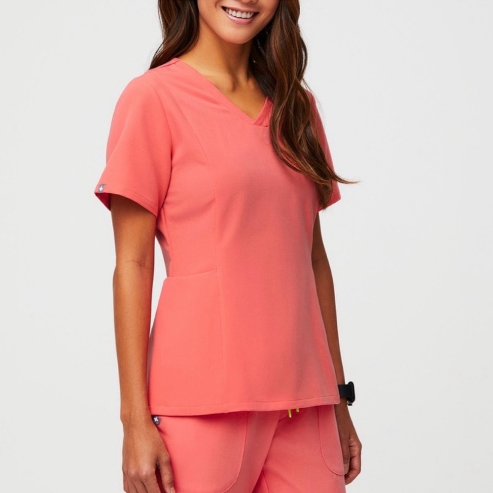 FIGS Amapa Short Sleeve Scrub Top Women’s XS Hot Coral Limited Edition